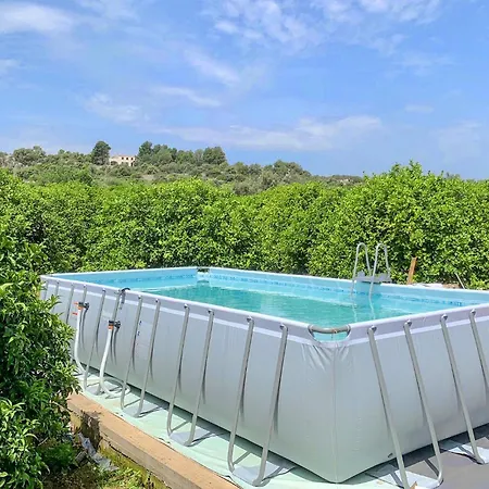 In Siracusa With Outdoor Swimming Pool